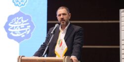 وقتی قانون اساسی وظایف شوراها را مشخص کرده، کسی نمیتواند فراتر از آن چیزی بگوید